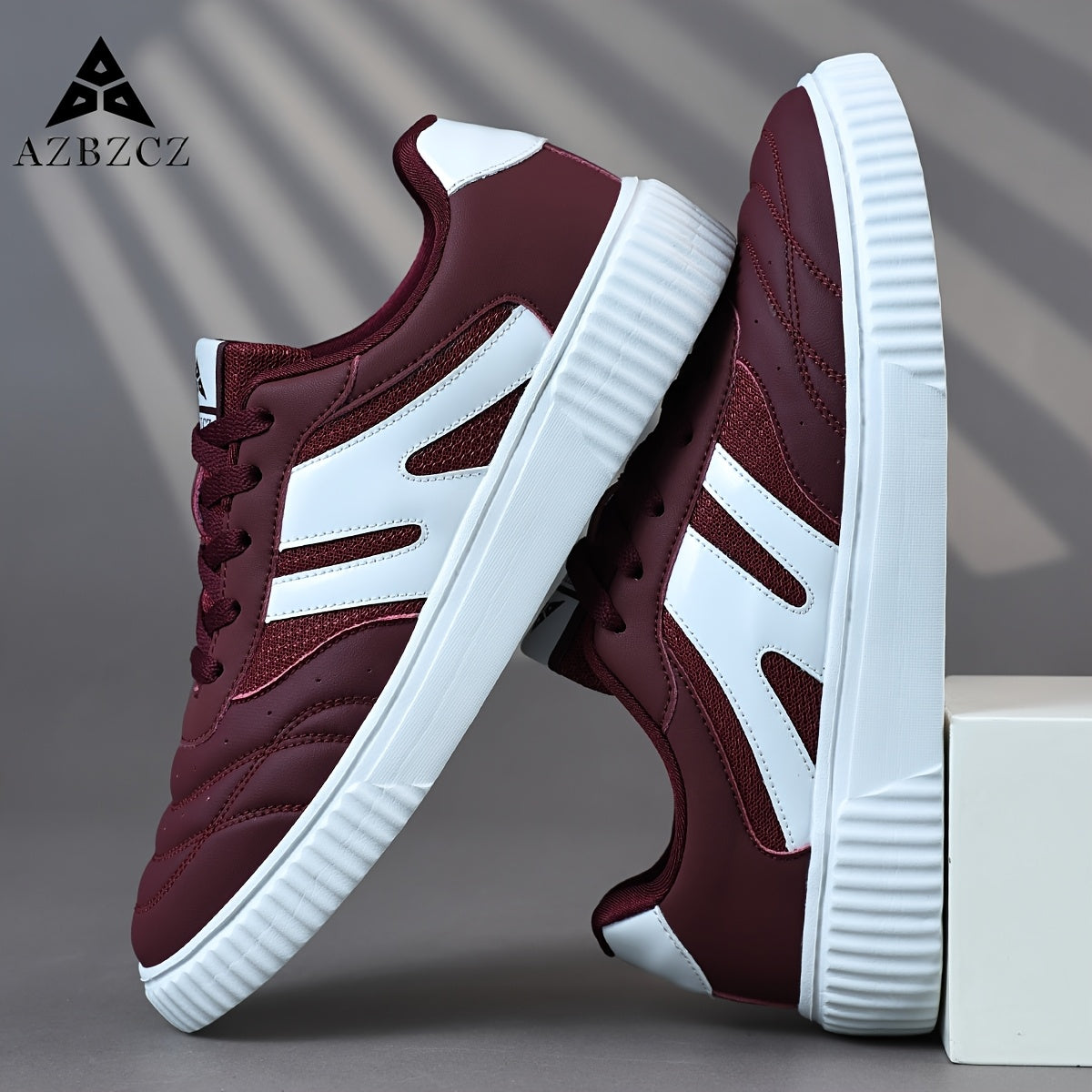 Men's Low-Top Athletic Sneakers Casual Lace-Up Shoes