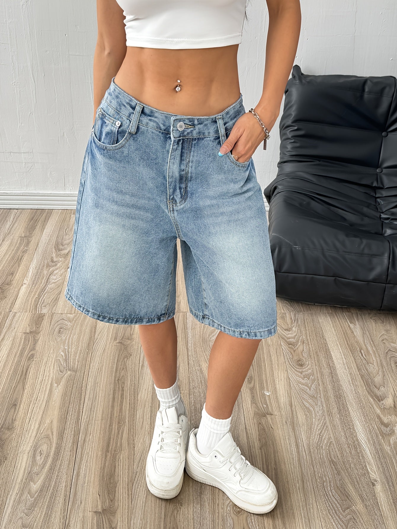 Women’s Casual Wide-Leg Denim Bermuda Shorts for Spring/Summer