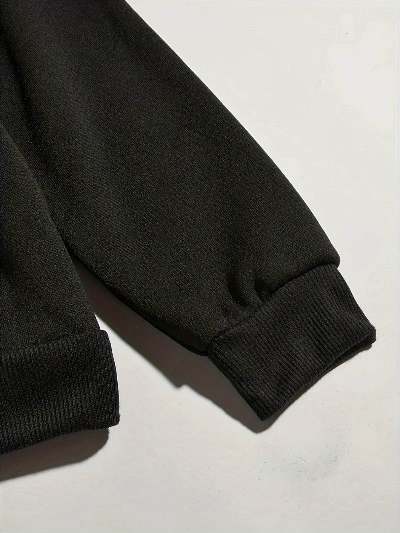 Men's Casual Hooded Sweatshirt with Geometric Print for Fall/Winter