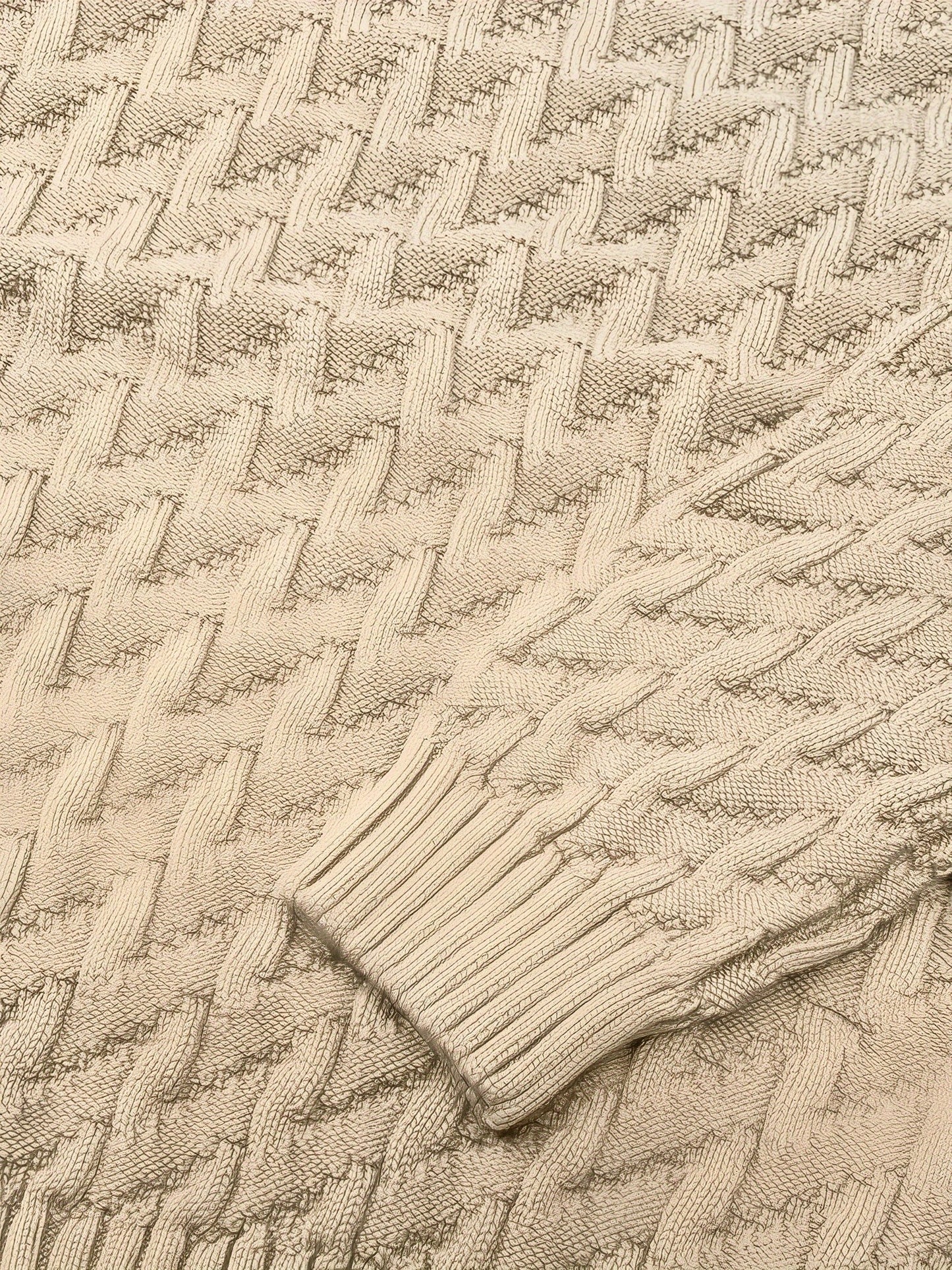 Աշուն/ձմեռ նորաձև, բարձր օձիքով տրիկոտաժե վերնաշապիկ, նորաձև և բազմակողմանի, կատարյալ է ինչպես առօրյա, այնպես էլ գործնական առիթների համար