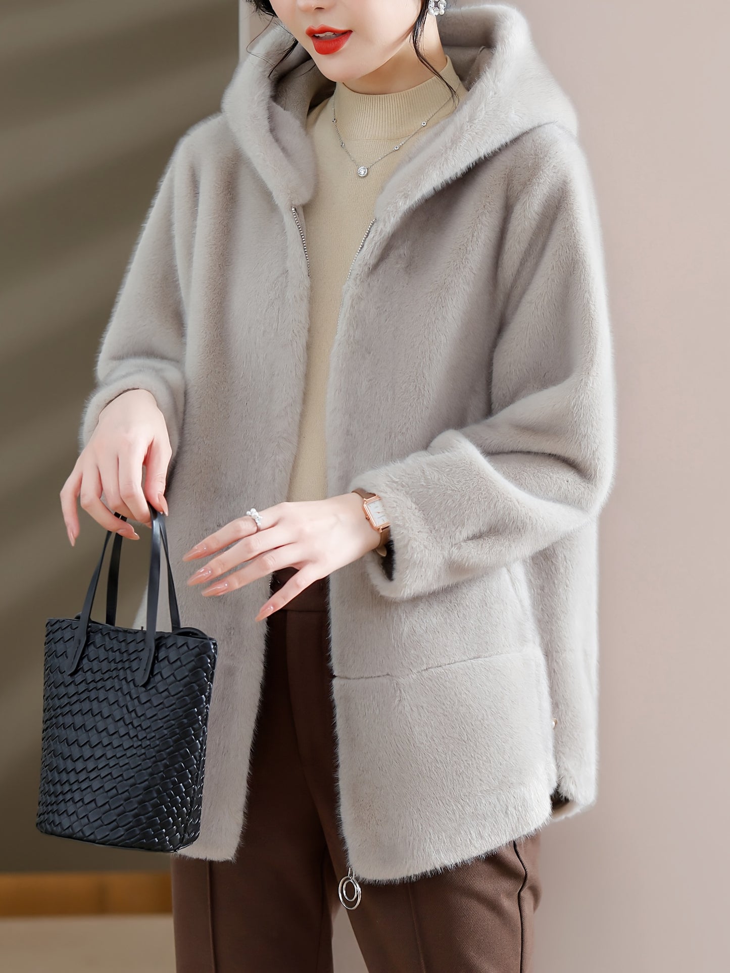 Women'S Winter Coat - Elegant Fur-like Exterior, Thick Insulated Cold Weather Jacket with Pockets, Sophisticated Outerwear for Everyday & Formal Events - Luxury Women'S Clothing (Non-Real Fur), Ladies Winter Coats, Seasonal F