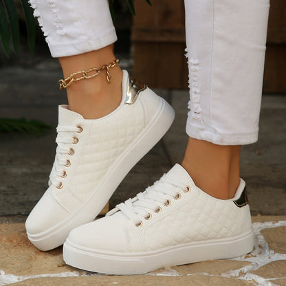 Women’s Low-Top Black Diamond Pattern Casual Sneakers