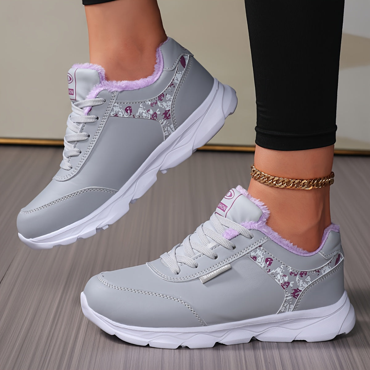 Կանացի ձմեռային ջերմային բրդանման կարճաճիտք կոշիկներ - մոխրագույն և վարդագույն սինթետիկ վերնամաս, ներբանային ճկունություն, կապերով ցածր կոճի ձնագնաց կոշիկներ սառույցի վրա քայլելու համար, ամենօրյա և - ցուրտ եղանակին դրսում կրելու տաք կոշիկներ