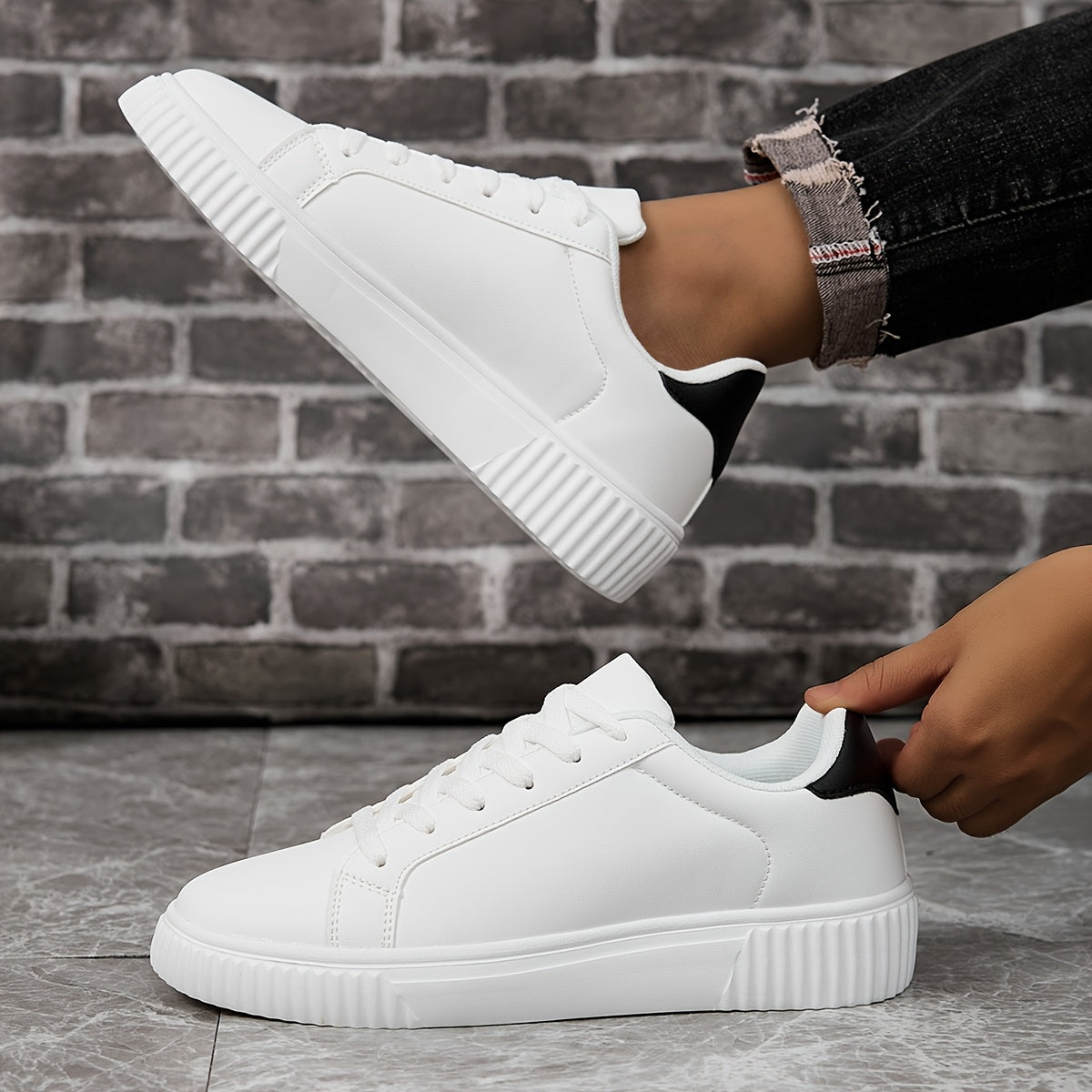 Men's Classic Casual Lace-Up Sneakers with Lightweight EVA Sole