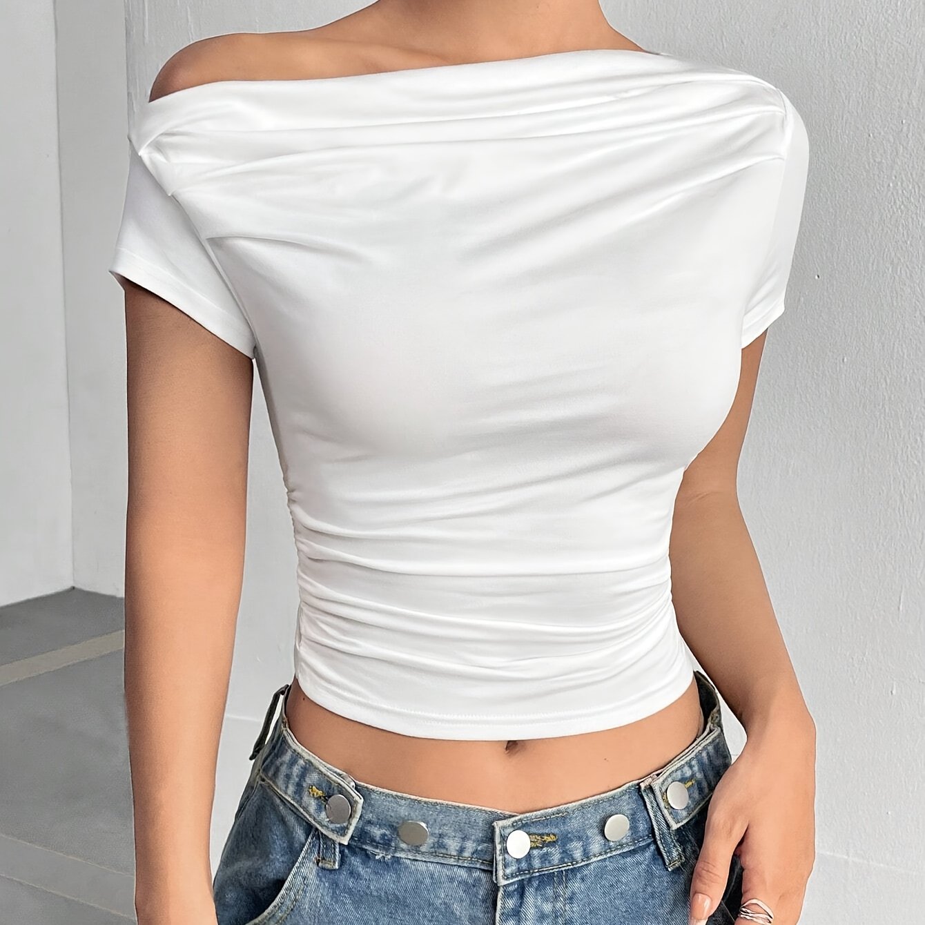 Women'S Asymmetrical Shoulder Ruffled Hem Short T-Shirt