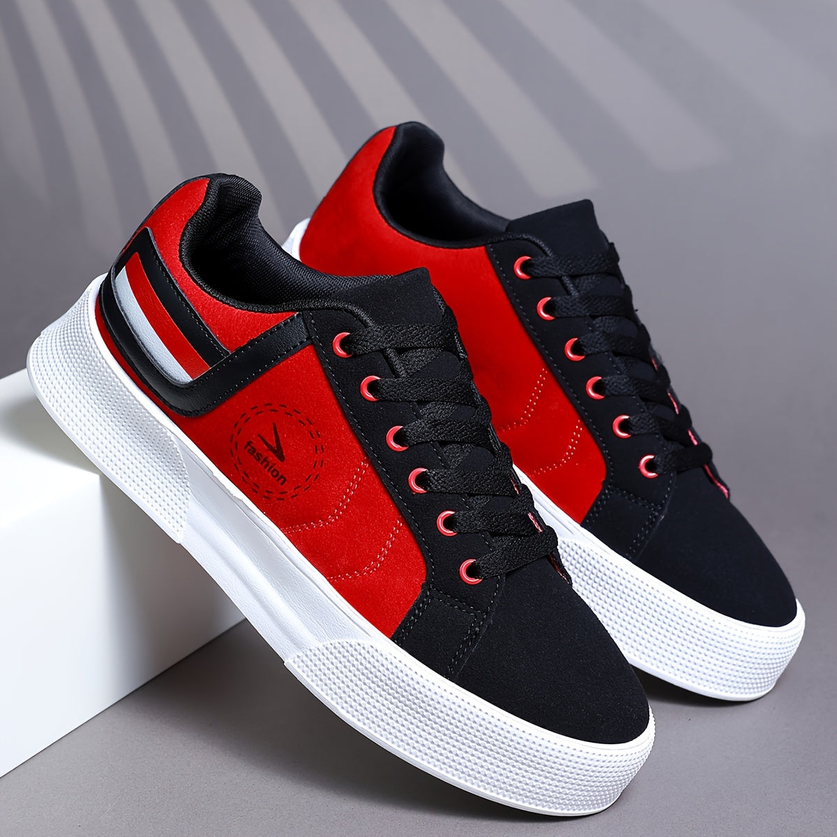 Men's Low-Top Casual Sneakers with Multi-Color Patchwork Design