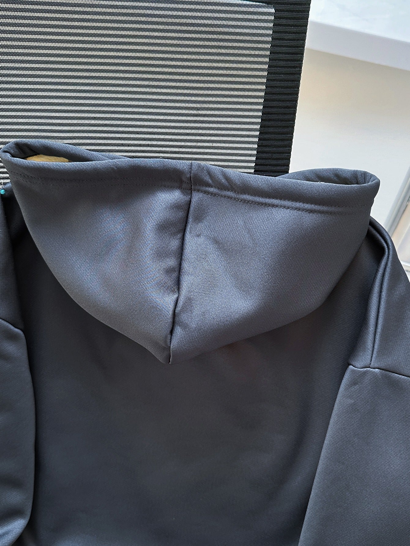 Կանացի մեծ չափսի ձմեռային տաք, գլխարկով սվիտեր՝ Շնորհավոր Սուրբ Ծնունդ և Շնորհավոր Նոր Տարի նախշերով - Հաստ բրդյա ծածկույթով մեծ չափսի սվիտեր, հարմարավետ, առօրյա սվիտեր Սուրբ Ծննդյան համար, Հելոուինի նվերներ, Սուրբ Ծննդյան սվիտեր, տոնական հագուստ,