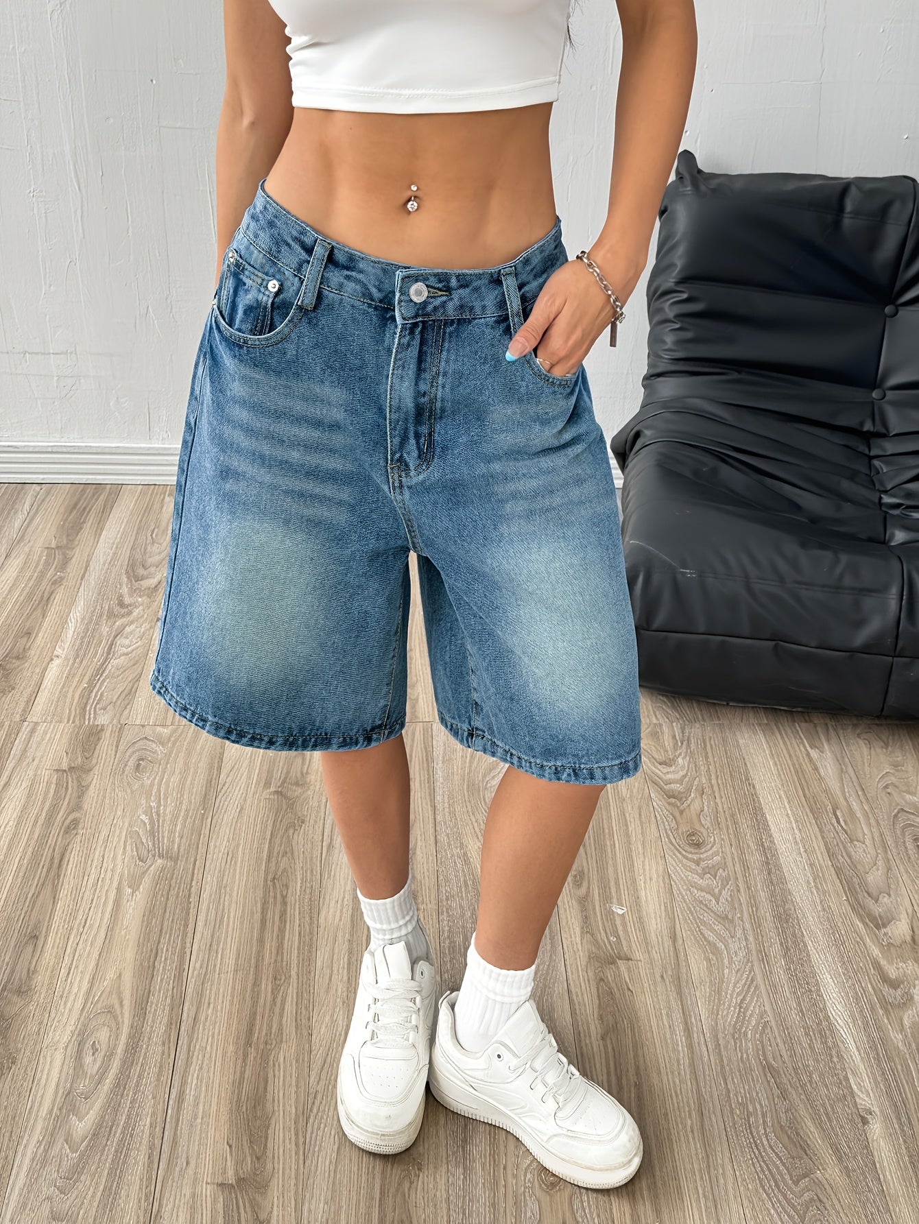 Women’s Casual Wide-Leg Denim Bermuda Shorts for Spring/Summer