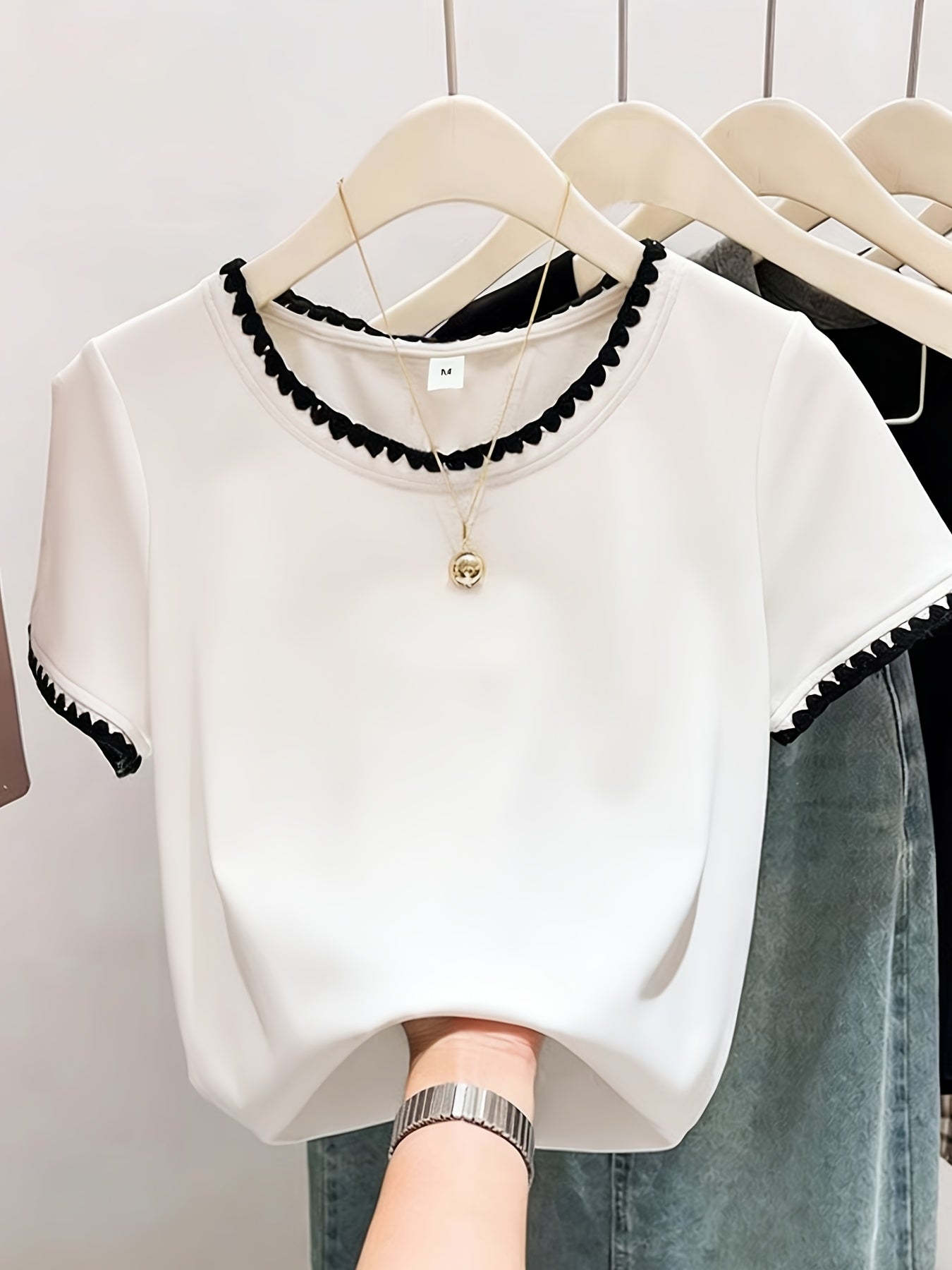 Women’s Summer Embroidered Cotton Lace Short Sleeve Top