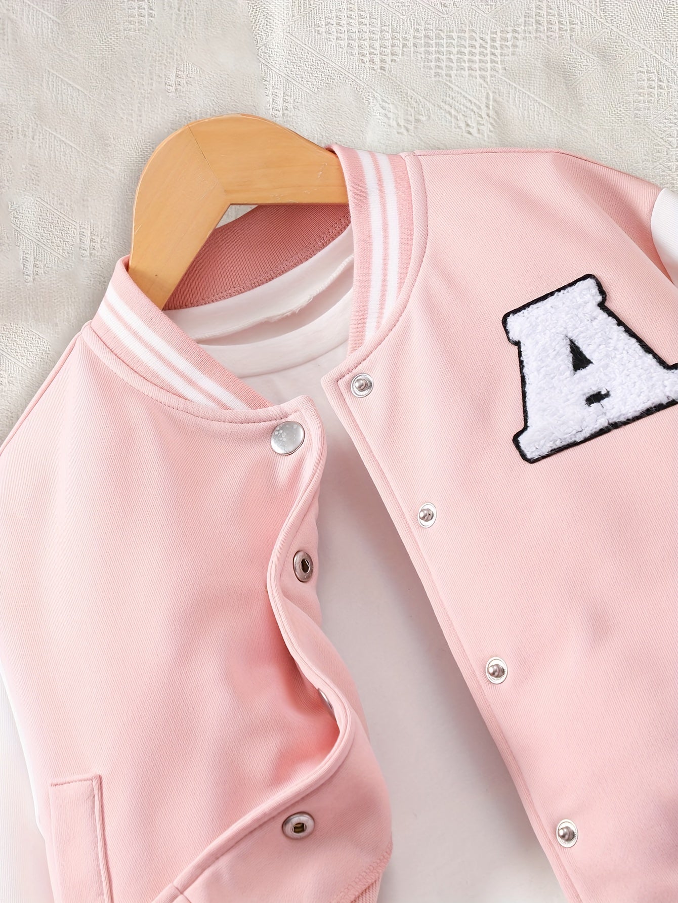 Girls' Preppy Baseball Collar Top and Pleated Skirt Set