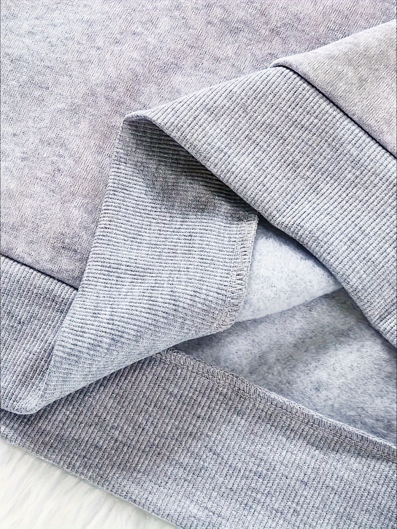 Women'S Christmas Letter Print Crew Neck Pullover Sweatshirt - Elegant Casual Long Sleeve Fleece-Lined Top with Festive Santa Hat & Star Design, All-Season Comfort for Holiday & Casual Attire, Christmas Sweatshirts, Seasonal