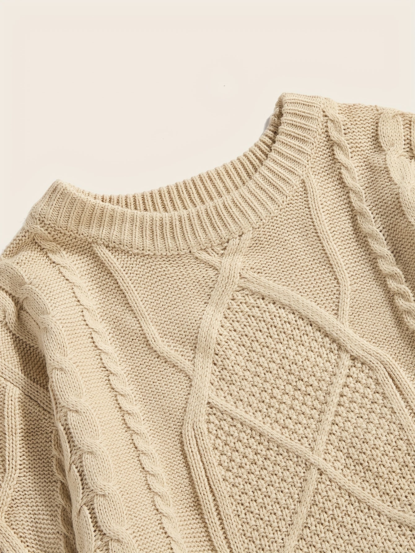 Men'S Knitted Acrylic Pullover Sweater with a Round Neck And Long Sleeves, Made from Knitted Fabric, Featuring a Casual Regular Fit Suitable for Weekends - Fall/Winter Collection