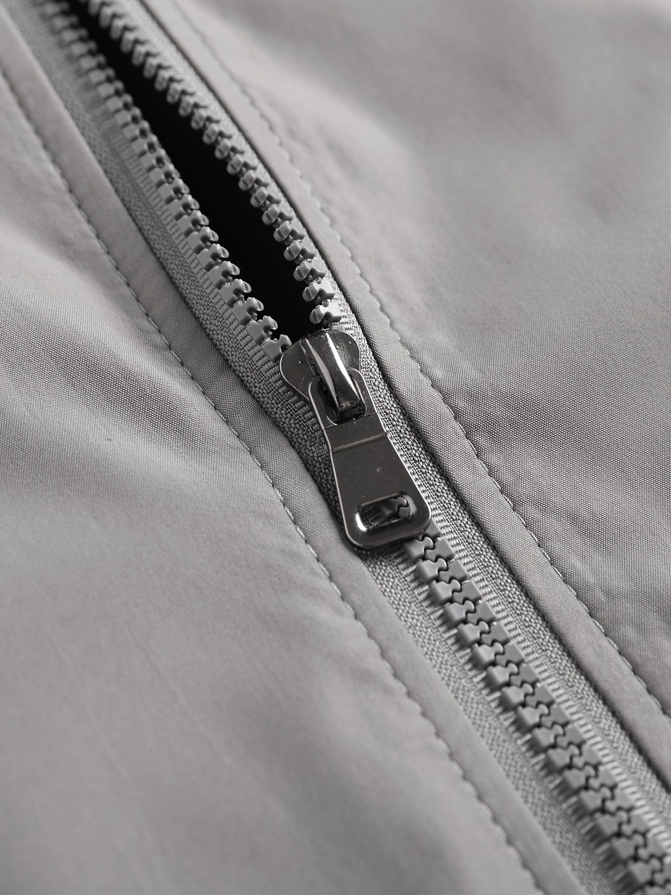 Men's Lightweight Jacket - Slim Fit Zip-Up Coat with Stand Collar, Lightweight Outerwear for Spring/Fall, Office, Travel, Everyday - Zipper Closure Casual Blazer