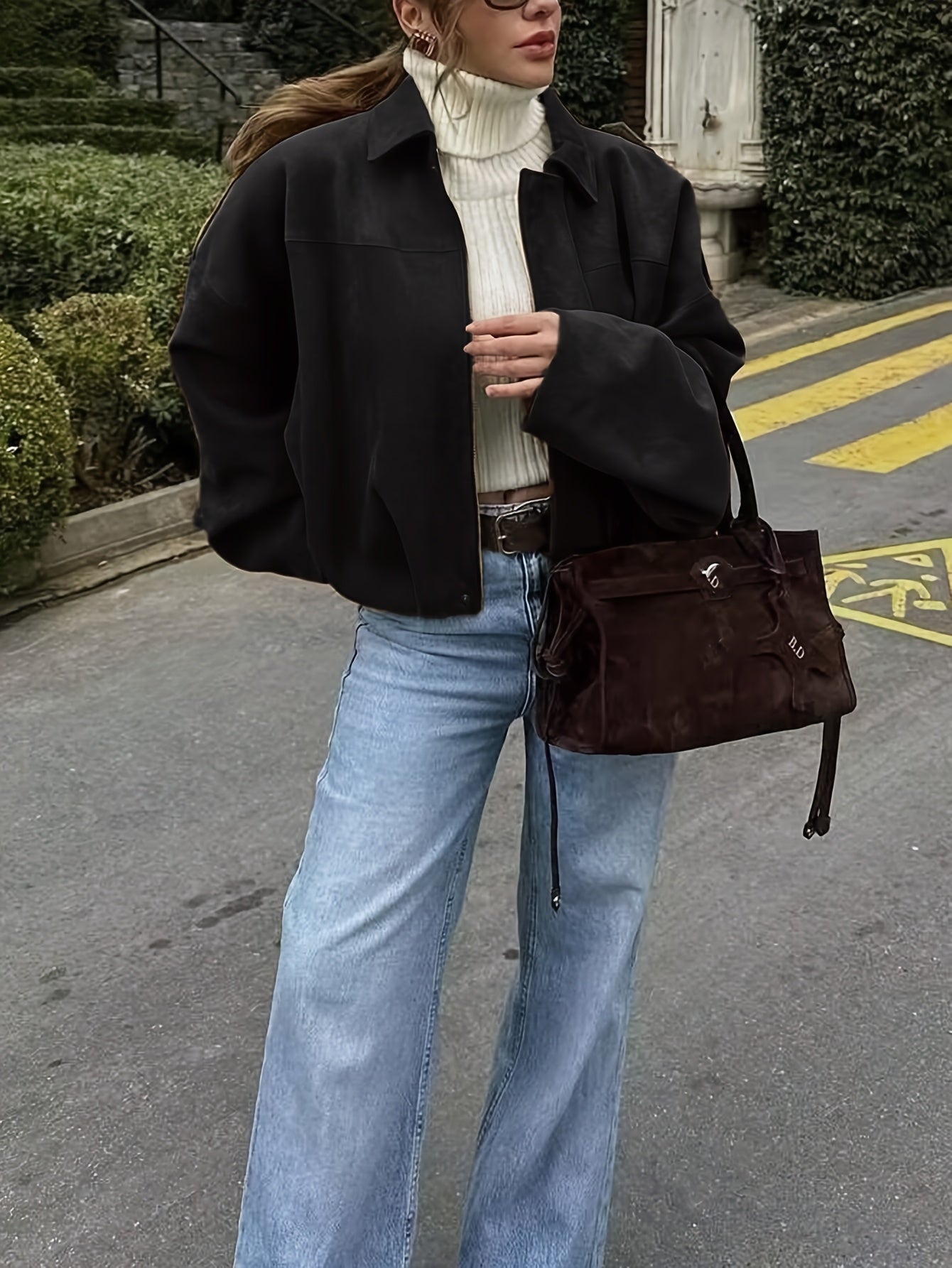 Կանացի վինտաժային բոմբեր բաճկոն - ազատ չափի երկար թևքով, կայծակաճարմանդով և իջեցված ուսերով, շագանակագույն առօրյա վերնազգեստ աշուն/ձմեռ համար, չձգվող գործվածք, իդեալական է առօրյա հագուստի համար, աշուն-ձմեռ բաճկոն | Վինտաժային բոմբեր ոճ | Zipp