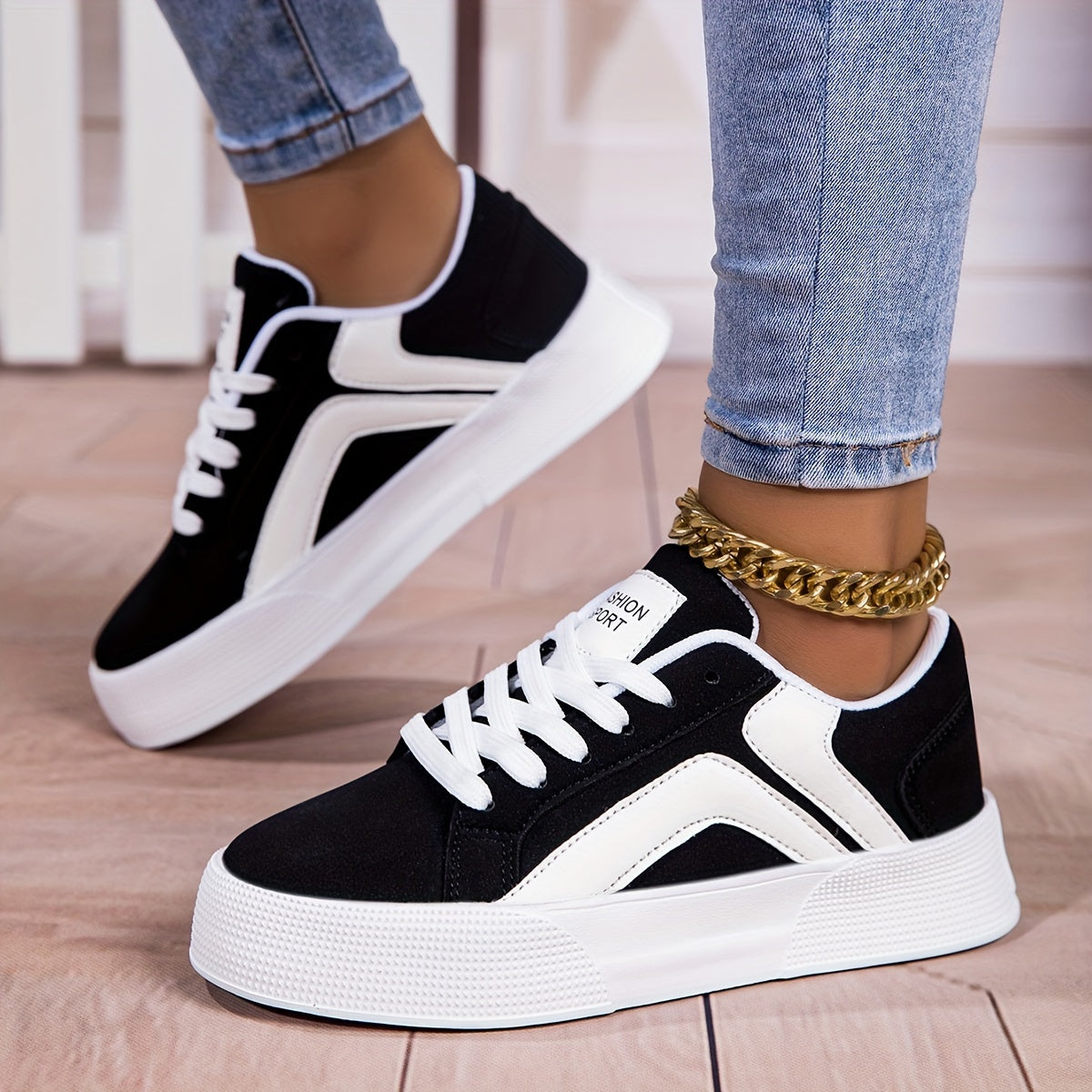 Preppy Style Women's Low Top Fashion Sneakers - Solid Color Casual Skate Shoes with Thick Sole, Breathable Streetwear, Non-Slip Lace-Up Sports Shoes with Fabric Interior & EVA Outsole