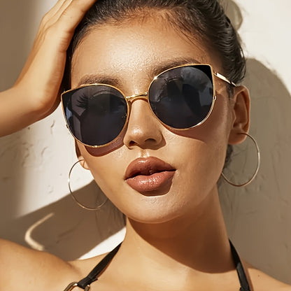 Unisex Geometric UV400 Sunglasses with Iron Frame for Casual Wear