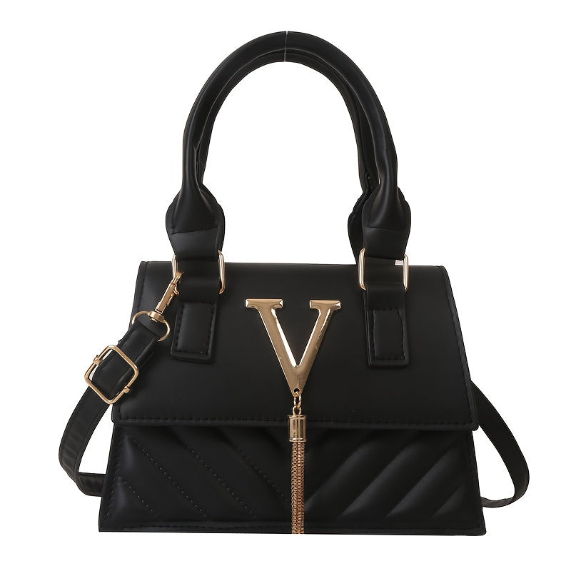 Նորաձև շղթայական պայուսակներ կանանց համար, գարուն-ամառ 2024 թվականի նոր հավաքածու, բարձրակարգ ռելիեֆային դիզայնով, հարմար է ուսերին, ձեռքին և խաչաձև կրելու համար, ոճային ծոպավոր կախազարդերով։