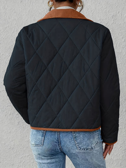 Կանացի նորաձև, էլեգանտ, երկգույն գործվածքից կարճ բաճկոն, գունային բլոկներով օձիք, երկար թևքերով, հարմար է բոլոր առիթների համար, աշնանային և ձմեռային