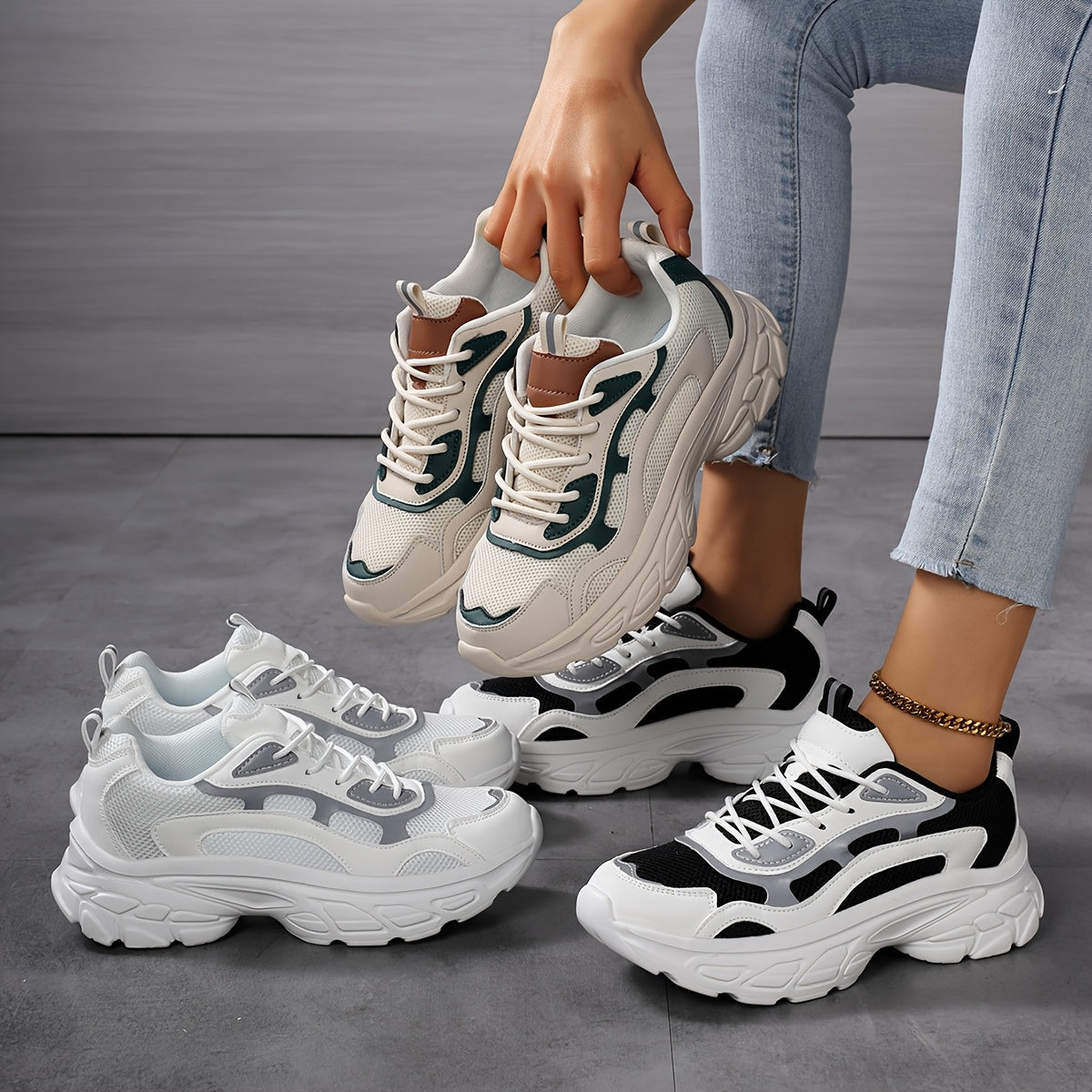 Breathable Running Shoes for Women, Casual Lace-Up Sneakers with Thick Sole, Round Toe, All-Season Outdoor Shopping