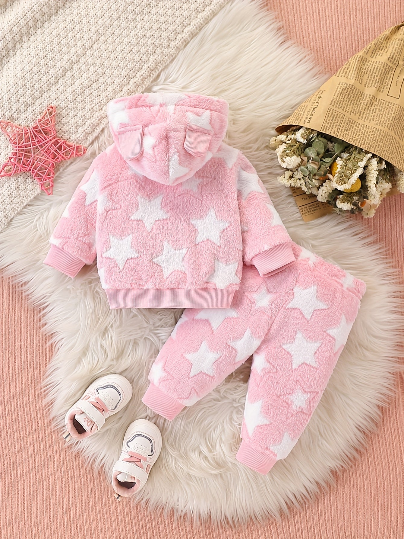 Newborn Cute Baby Girl Autumn and Winter Season, Thickened Plush Newborn Cartoon Star Pattern Hooded Zipper Long Sleeve Warm Top + Star Pattern Plush Warm Pants Set. Essential for Outdoor Travel and Home Use, Recommended Gift