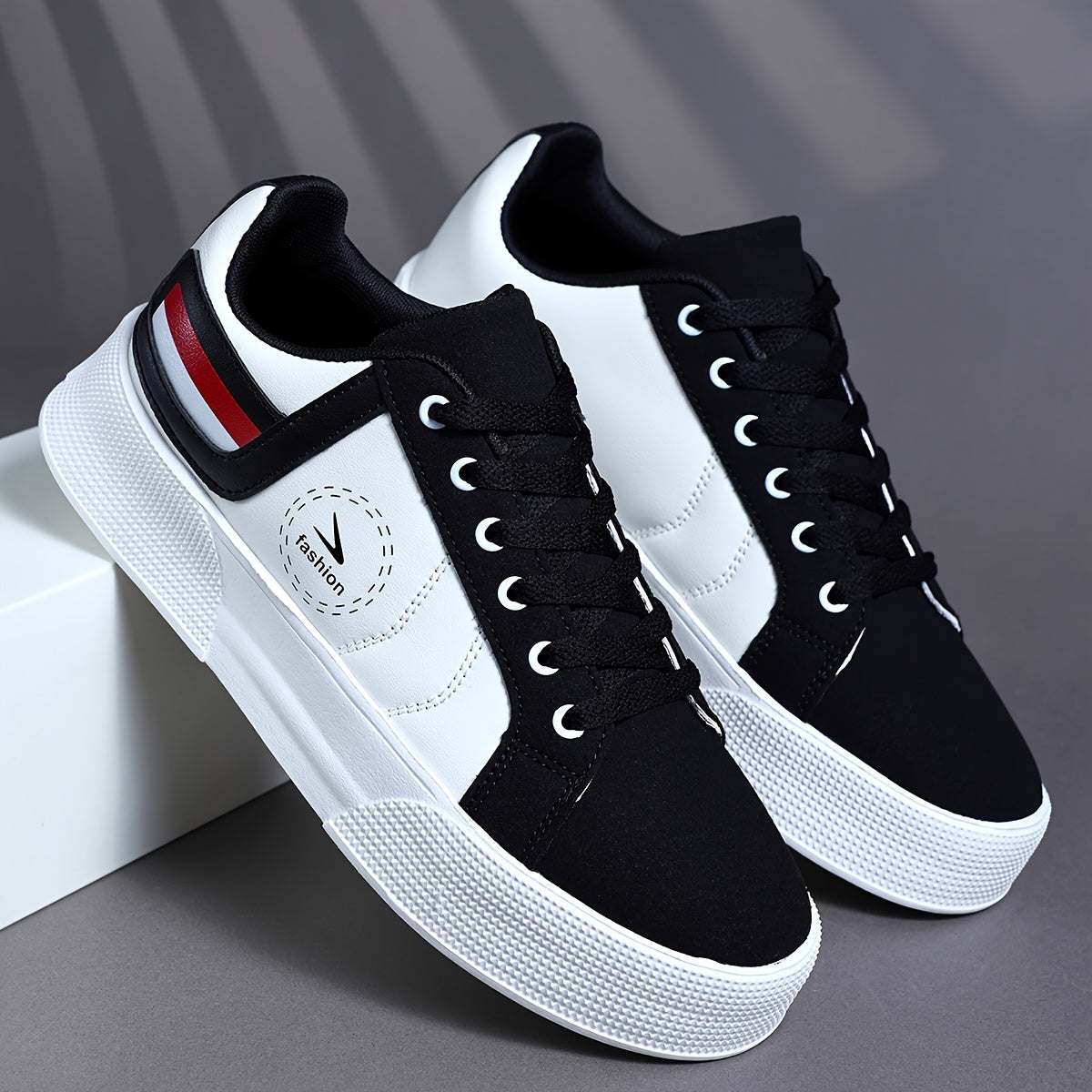 Men's Low-Top Casual Sneakers with Multi-Color Patchwork Design