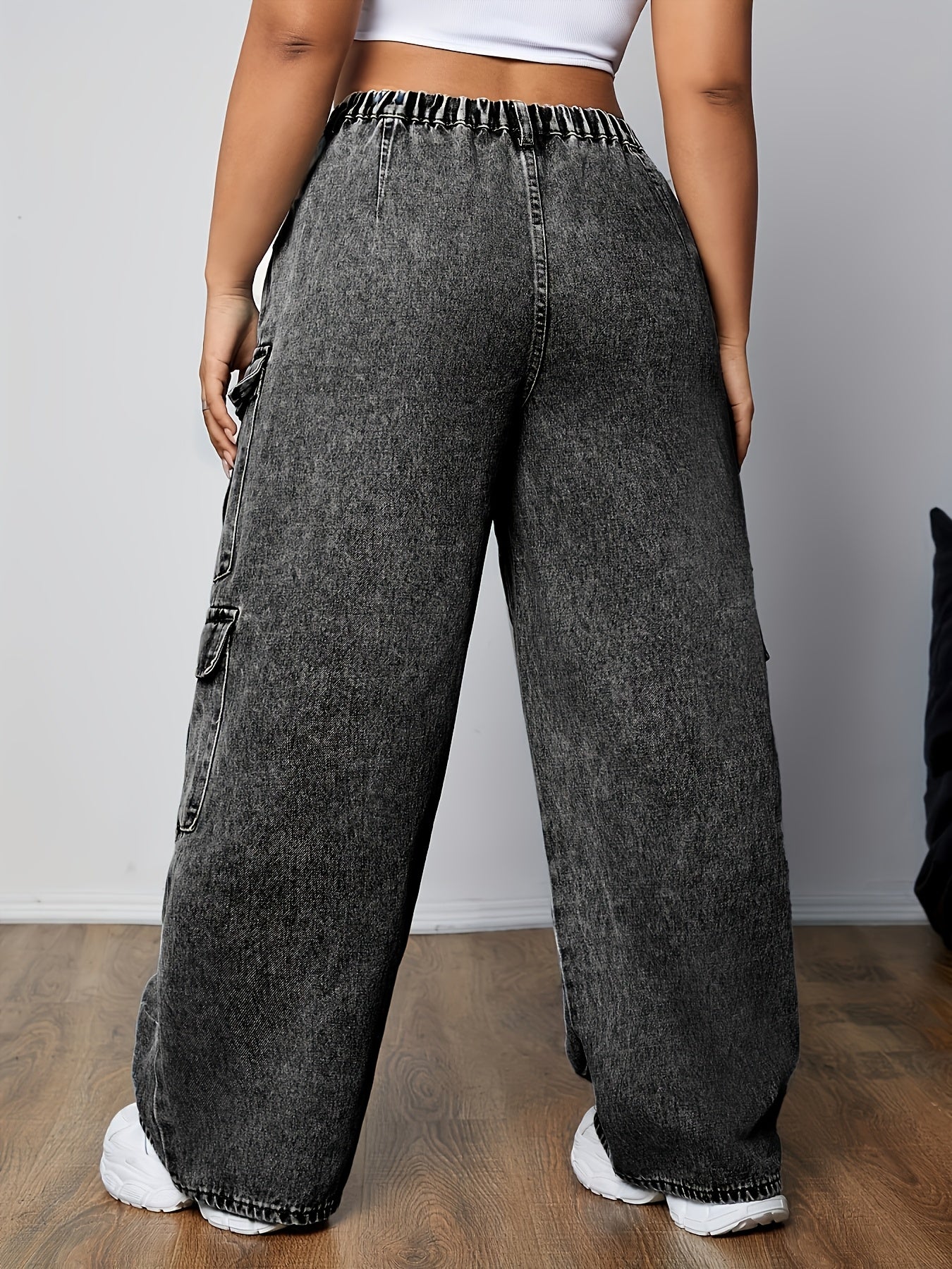 Women's Plus Size Casual Cargo Jeans with Multiple Pockets - High-Rise, Loose Fit Denim in Black, Light Blue & White, Perfect for Casual Attire, Casual Denim Wear | Utility Style Pants | Smooth Texture Jeans