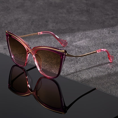 Retro Cat-Eye Decorative Glasses for Stylish Looks