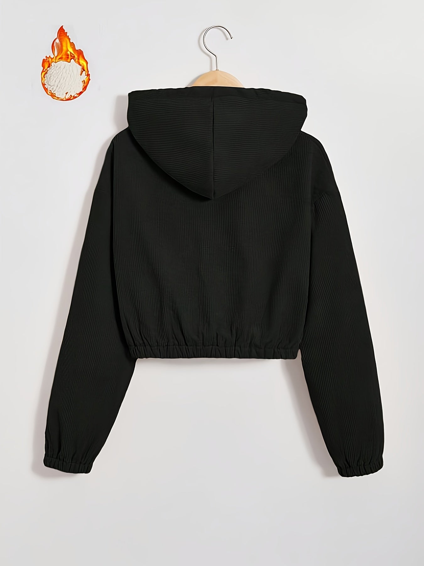 Կանացի սև գլխարկով բաճկոն՝ բրդյա աստառով - Ձմեռային վերարկու՝ ամբողջական կայծակաճարմանդով, առջևի ամբողջական կայծակաճարմանդով փակվող, կայծակաճարմանդով գրպաններ, լվացքի մեքենայով լվացվող արտաքին պատյան