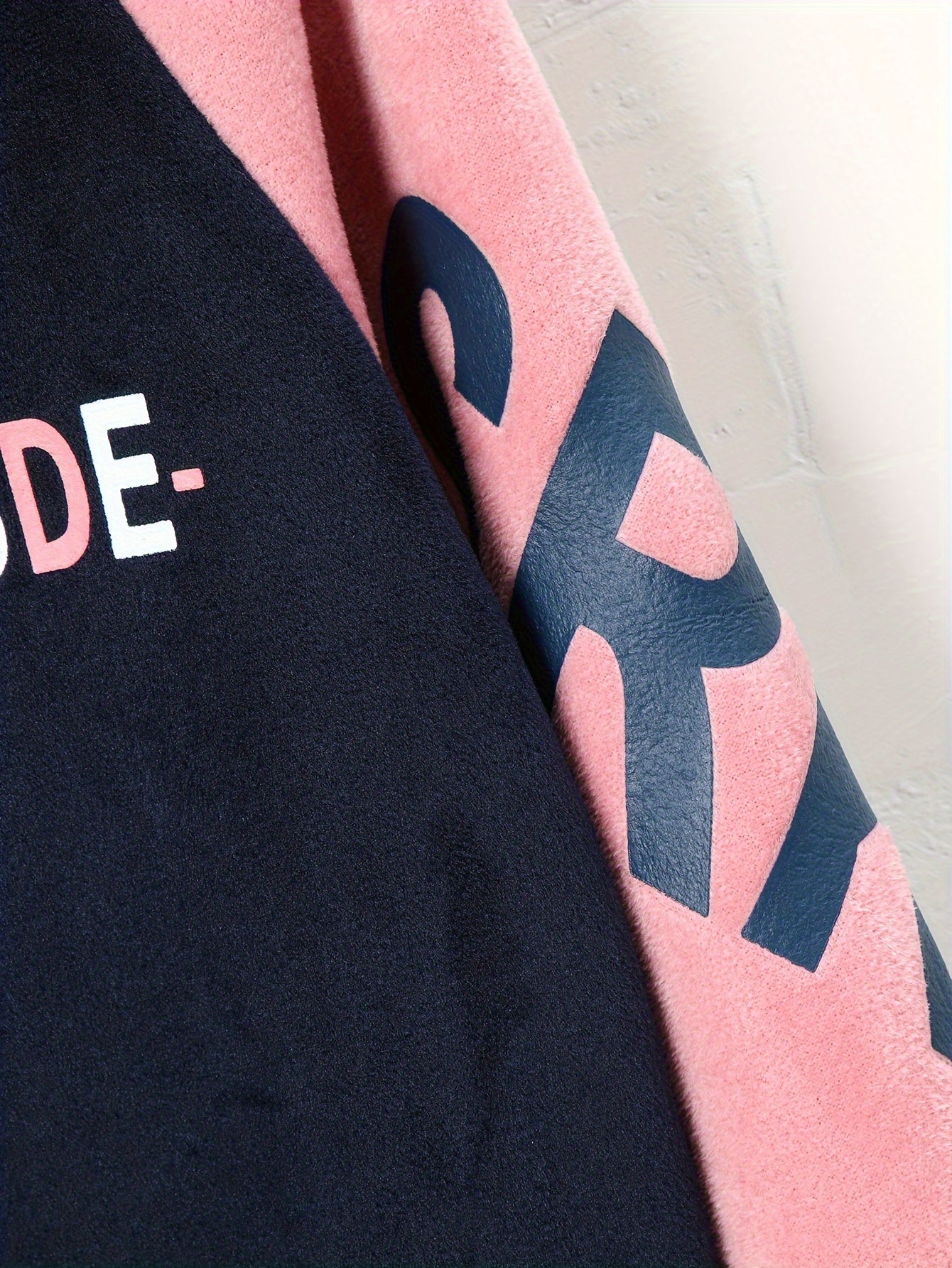 Girls' Thickened Fleece-Lined Hooded Zip-Up Jacket & Jogger Pants Set - Cozy Two-Piece Outfit with "NUS" Letter Print, Long Sleeves, and Drawstring Waist, for Outdoor, And Casual Wear, Winter Clothing, Playful Design, Soft Fa