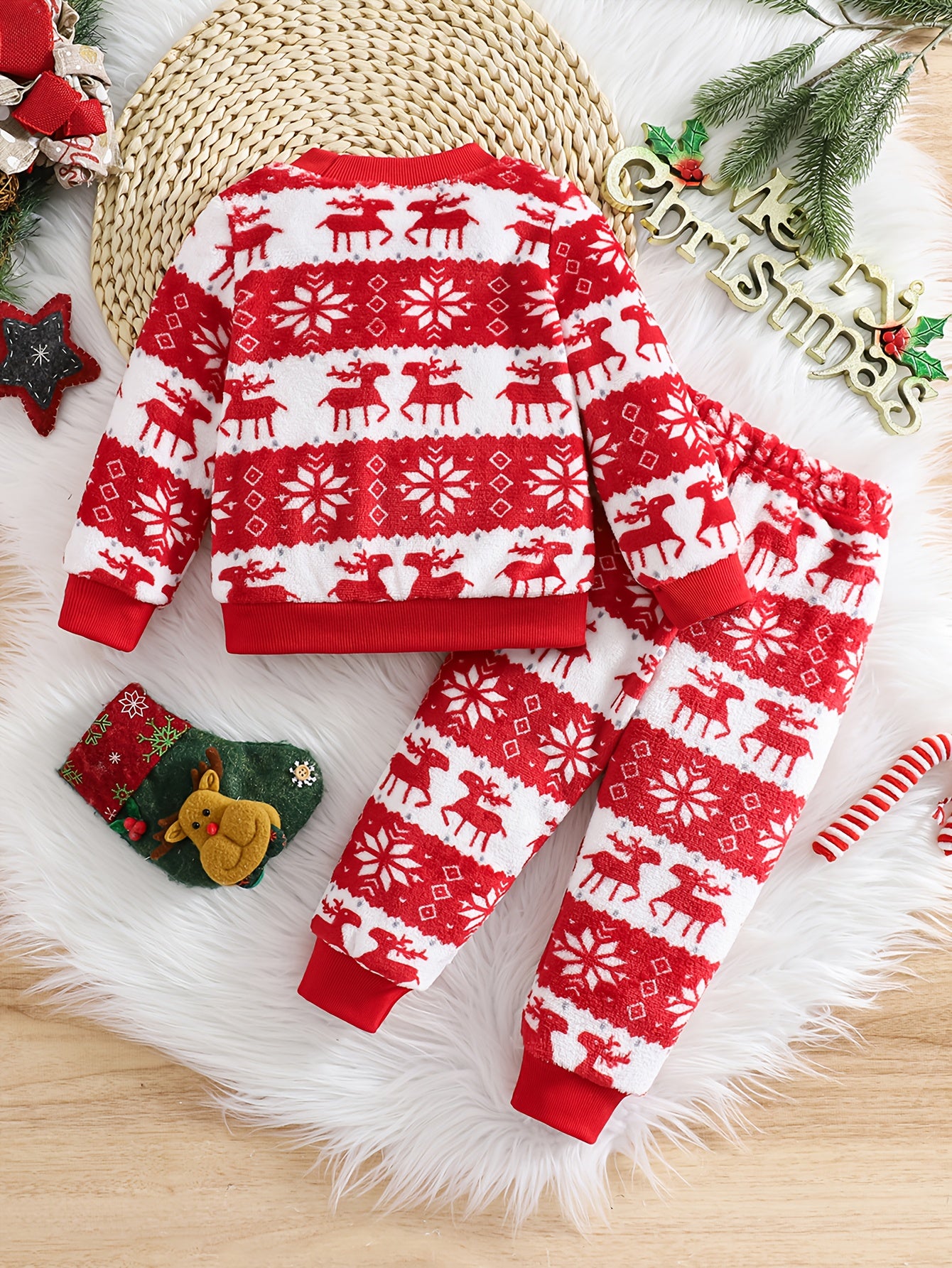 2pcs Girls' Cute Deer Print Fashionable Thick Flannel Set for Autumn/Winter, Soft and Comfortable Warm Outfit, Versatile Casual Attire with Outdoor Activities, Winter Clothing, Autumn Fashion, Stylish Kids' Wear, Playful Desi