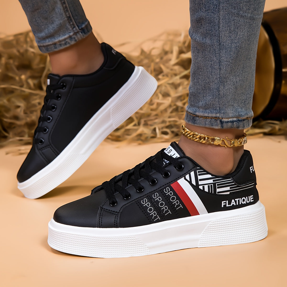 Men's Lightweight Black & White Sports Sneakers with Breathable Mesh