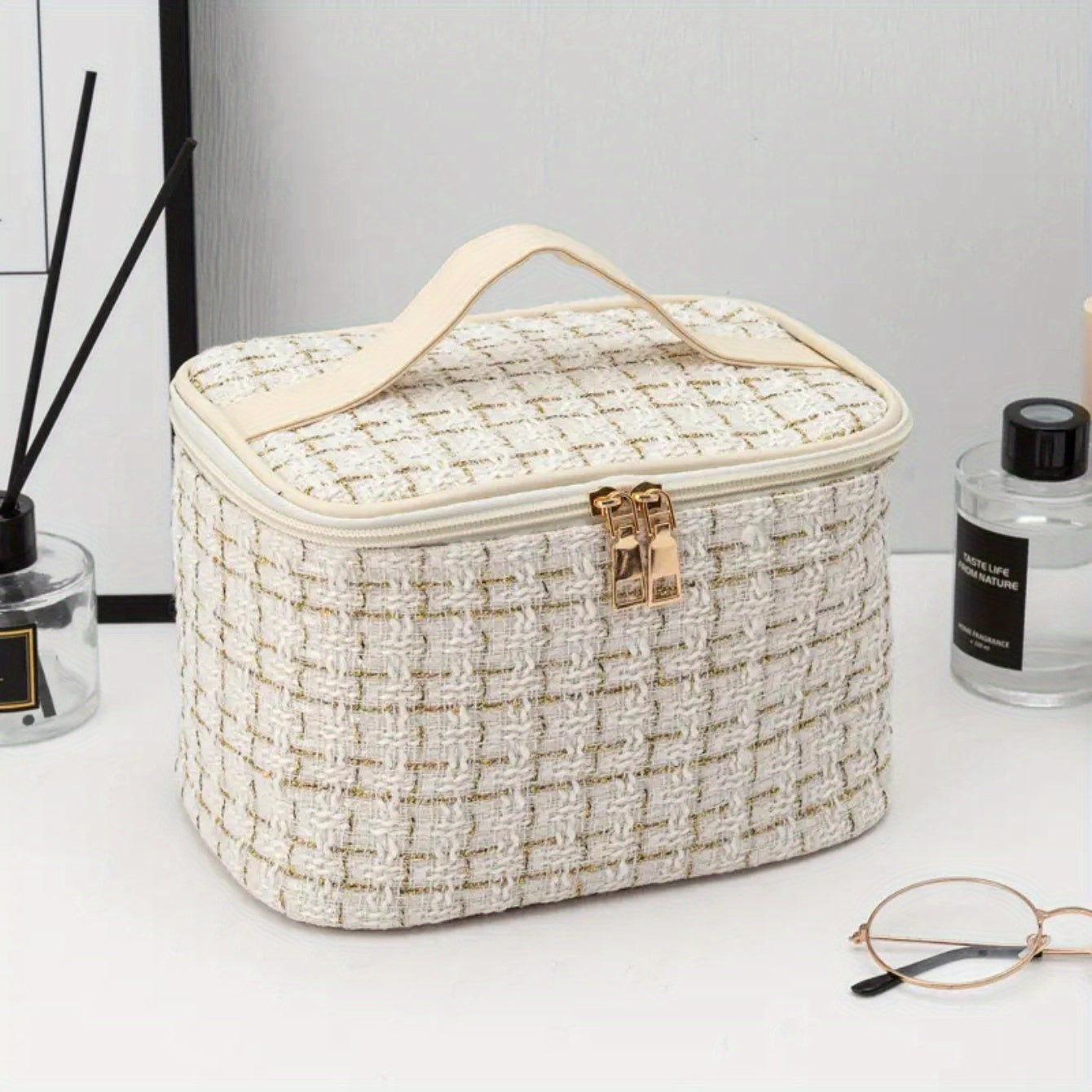 Beige Plaid Large-Capacity Travel Toiletry Bag for Women