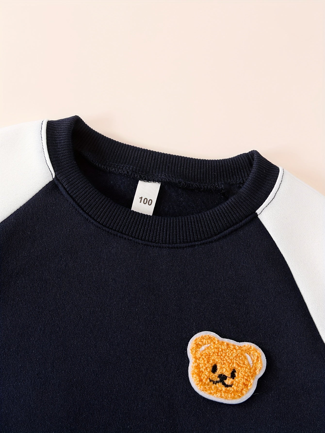 Աշնանային և ձմեռային կլոր վզնոցով սվիտեր՝ երկար թևքերով, եռագույն պատչվորք «Cute Bear» պիտակով, առօրյա, հարմարավետ, պարզ, նորաձև, բազմակողմանի, առօրյա տաբատների 2 հատանոց հավաքածու, իդեալական է բացօթյա օգտագործման համար