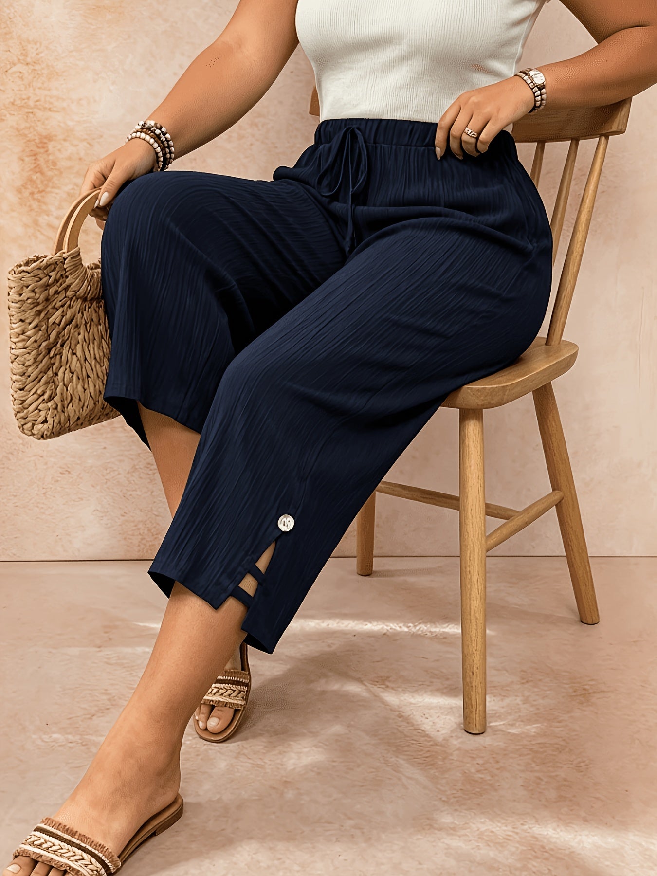 Plus Size Elegant Loose-Fit Capri Pants with Elastic Waistband