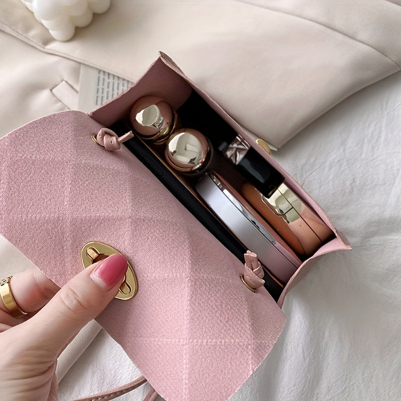 Կանացի ոճային, խաչաձև պայուսակ՝ նրբագեղ, միագույն ուսի պայուսակ՝ պտտվող փակման դիզայնով, կարգավորվող ժապավենով՝ ոսկեգույն զարդարանքներով, հասանելի է նախշերով և գալիս է սև, կարմիր, վարդագույն, շագանակագույն գույներով։