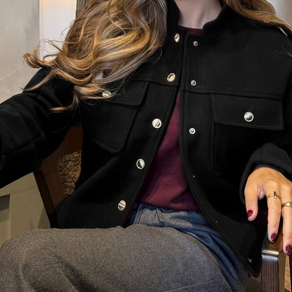 Կանացի բորդո կարմիր բաճկոն՝ ոսկեգույն կոճակներով փակմամբ - կառուցվածքային օձիք և կարված չափսի ամենօրյա վերարկու՝ աշնանային, գրասենյակային, կիսապաշտոնական միջոցառումների համար - լվացքի մեքենայով լվացվող վերնազգեստ (առանց ձգվելու)