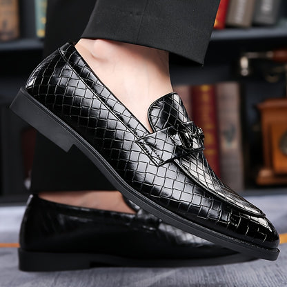 Men's Casual Business Shoes with Checkered Pattern, Slip-On Style