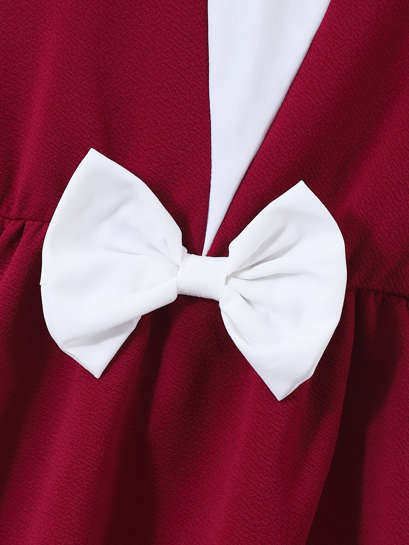 «Նորաձև աշնանային, էլեգանտ, ժապավենաձև զարդարված երկար թևքով վերնաշապիկ և ուղիղ լայն տաբատ՝ երկկտոր հավաքածու, զբոսանքի համար»