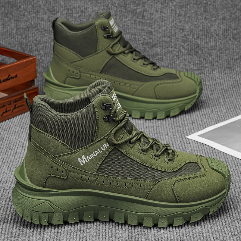 Men's Outdoor Hiking Boots with Comfortable Fabric Lining