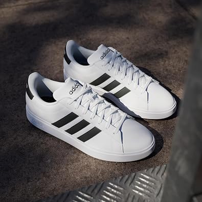 adidas Men's Mundial Team Turf Soccer Cleats