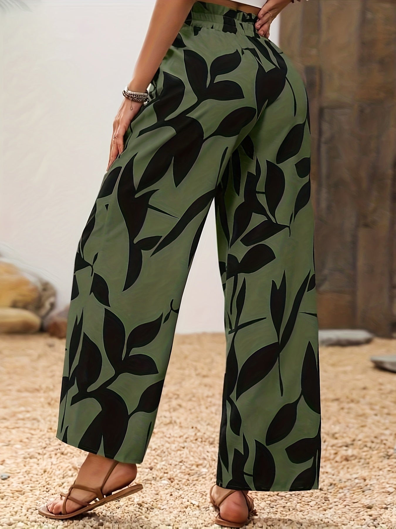 Women's Wide-Leg Tropical Leaf Print Trousers with Pockets