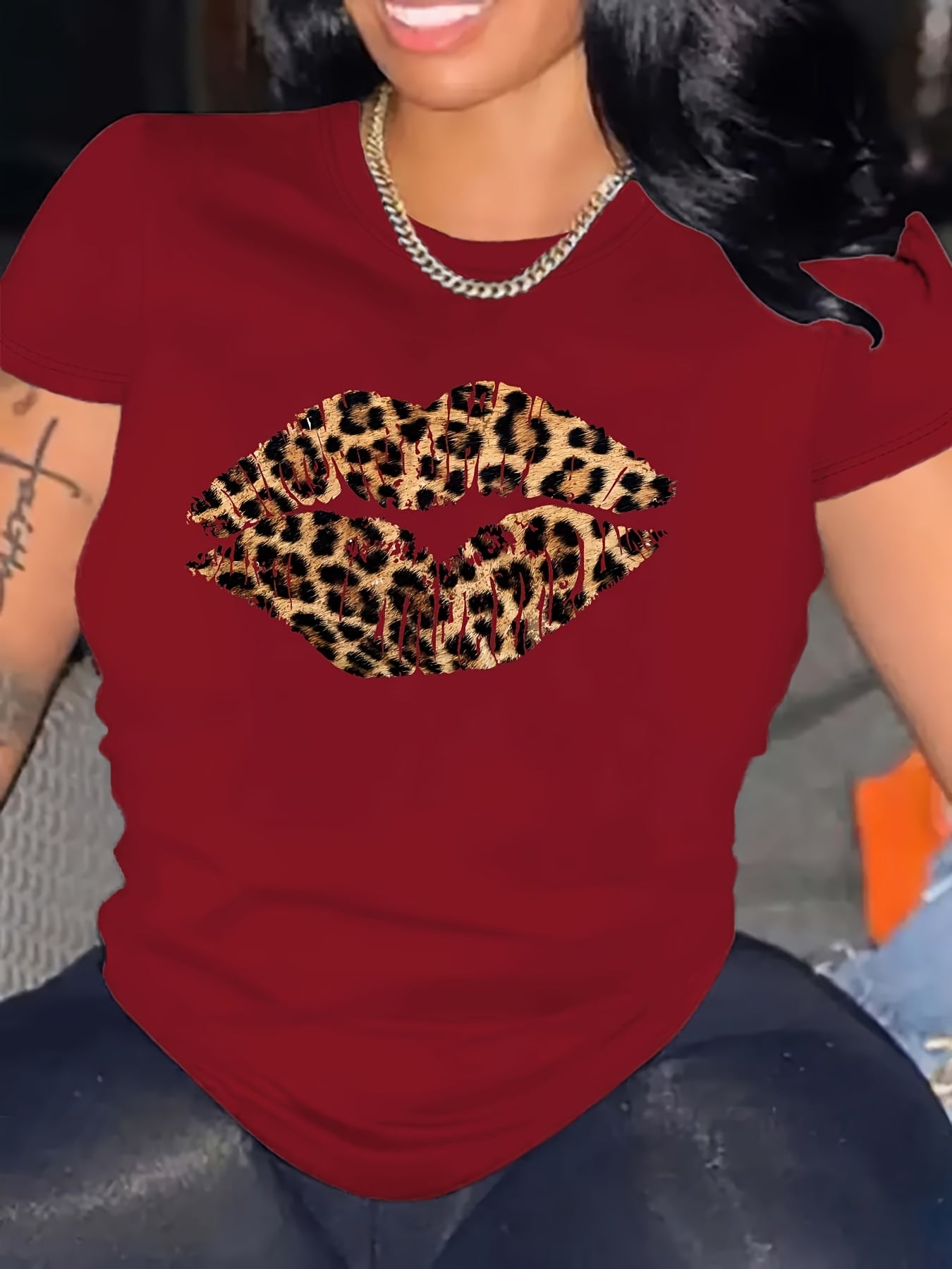 Leopard Lip Print Crew Neck T-shirt, հարմարավետ կարճաթև վերնաշապիկ ամառային և գարնան համար, կանացի հագուստ