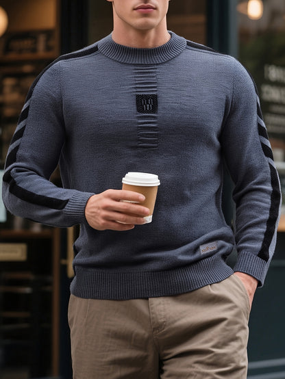 This Thick, Round-Neck Long-Sleeve Sweater for Men Features a Soft And Comfortable Design with Stylish Striped Edges, Perfect for Outdoor Gatherings And Everyday Wear, And Can Be Layered