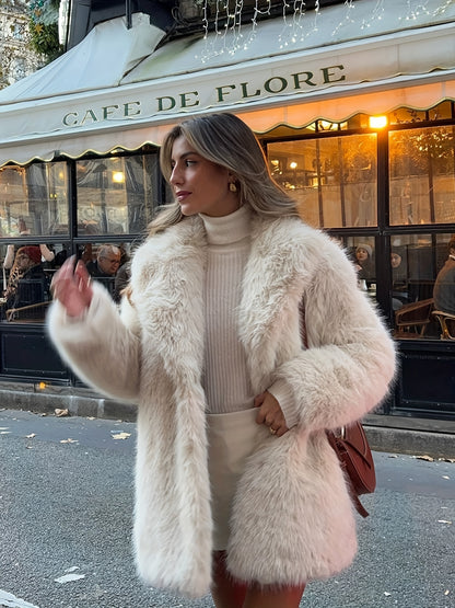2025 New Autumn/Winter Women's Short Faux Fur Coat with Lapel, Fuzzy Short Outerwear, Casual Fashion Thickened Faux Fur Overcoat
