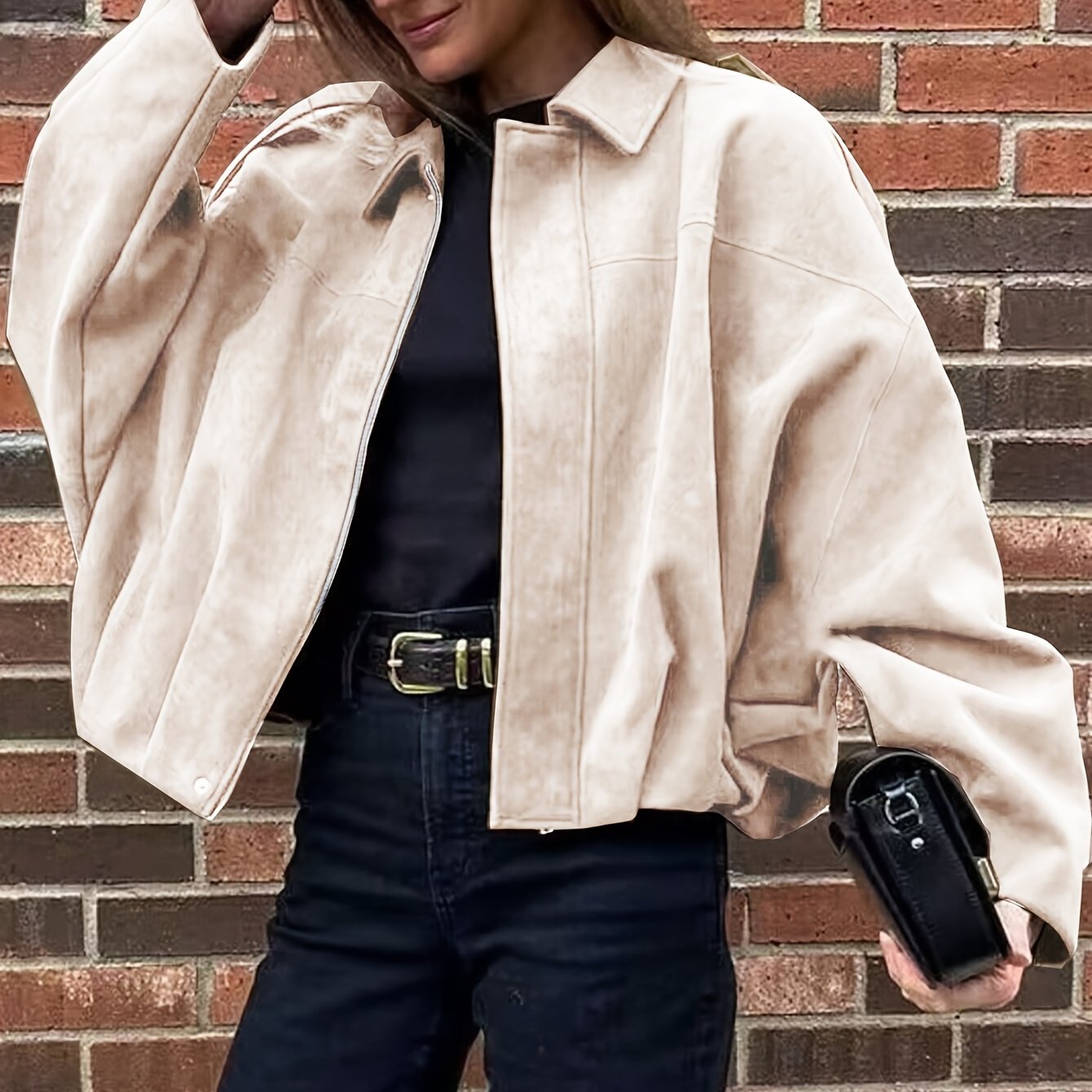 Կանացի վինտաժային բոմբեր բաճկոն - ազատ չափի երկար թևքով, կայծակաճարմանդով և իջեցված ուսերով, շագանակագույն առօրյա վերնազգեստ աշուն/ձմեռ համար, չձգվող գործվածք, իդեալական է առօրյա հագուստի համար, աշուն-ձմեռ բաճկոն | Վինտաժային բոմբեր ոճ | Zipp