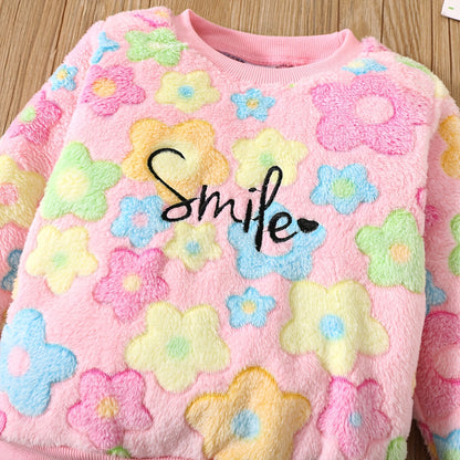 Աղջիկների աշնանային և ձմեռային նորաձև տաք հավաքածու «Ժպիտ» ասեղնագործությամբ, գունագեղ ծաղկային ապլիկացիայով բրդյա բաճկոնով և լայնածավալ տաբատով, իդեալական է բացօթյա օգտագործման համար