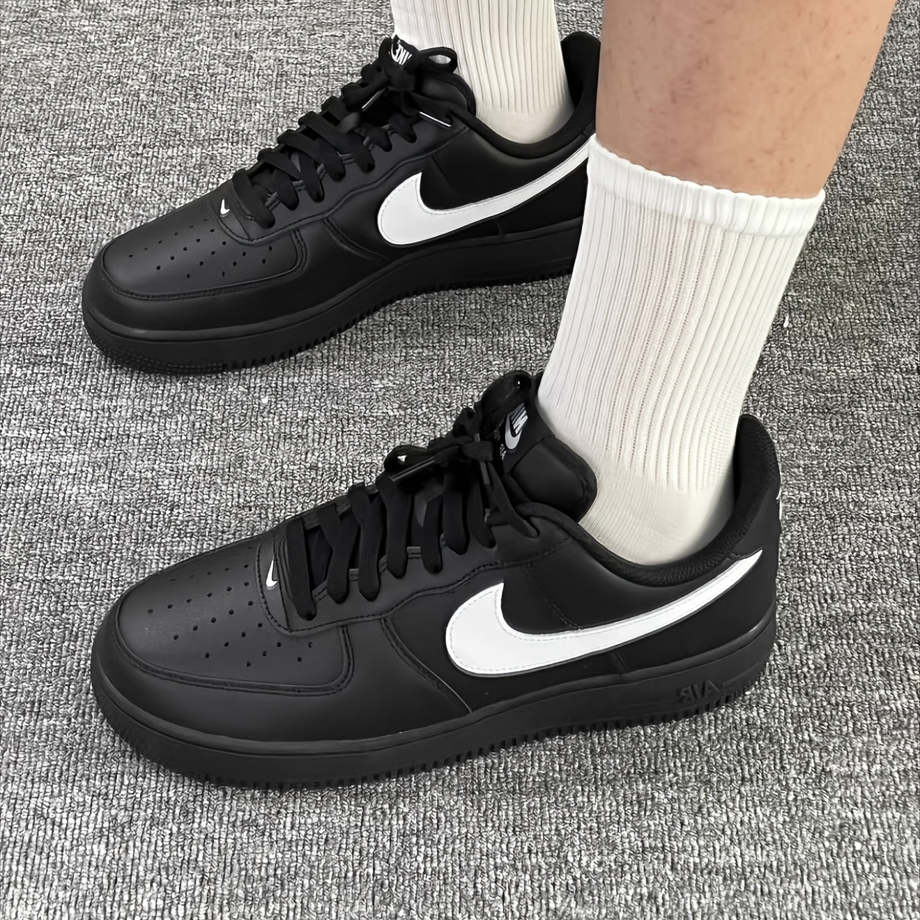 Nike Men's Casual Vintage Low-Top Sneakers with Durable Rubber Sole