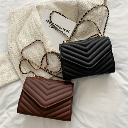 Նորաձև կանացի V-աձև կարված դիզայնով, հեշտ և թեթև միագույն փեղկով և շղթայական ուսակապի ժապավենով, հարմար է գրասենյակի, աշխատանքի, զբոսանքների համար և ոճային, որակյալ ձեռքի պայուսակ է։