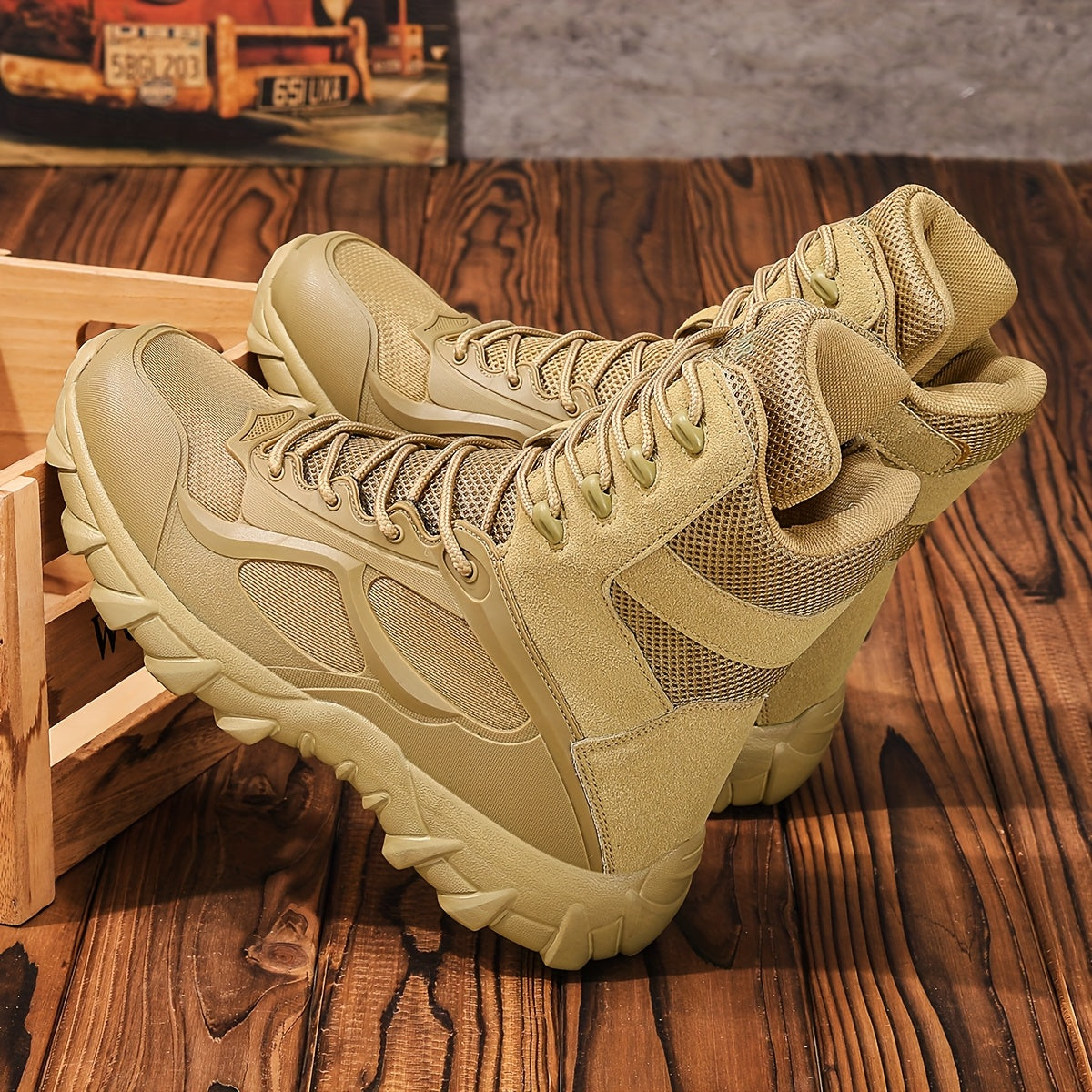 Men's Lightweight Breathable Tactical High-Top Boots