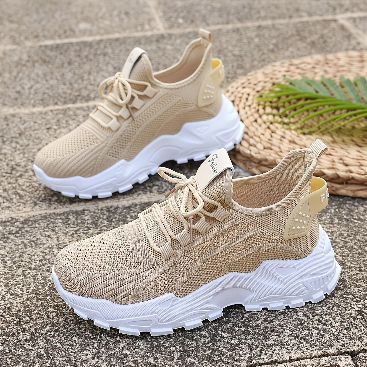 Lightweight Breathable Knitted Slip-On Sneakers for All Seasons